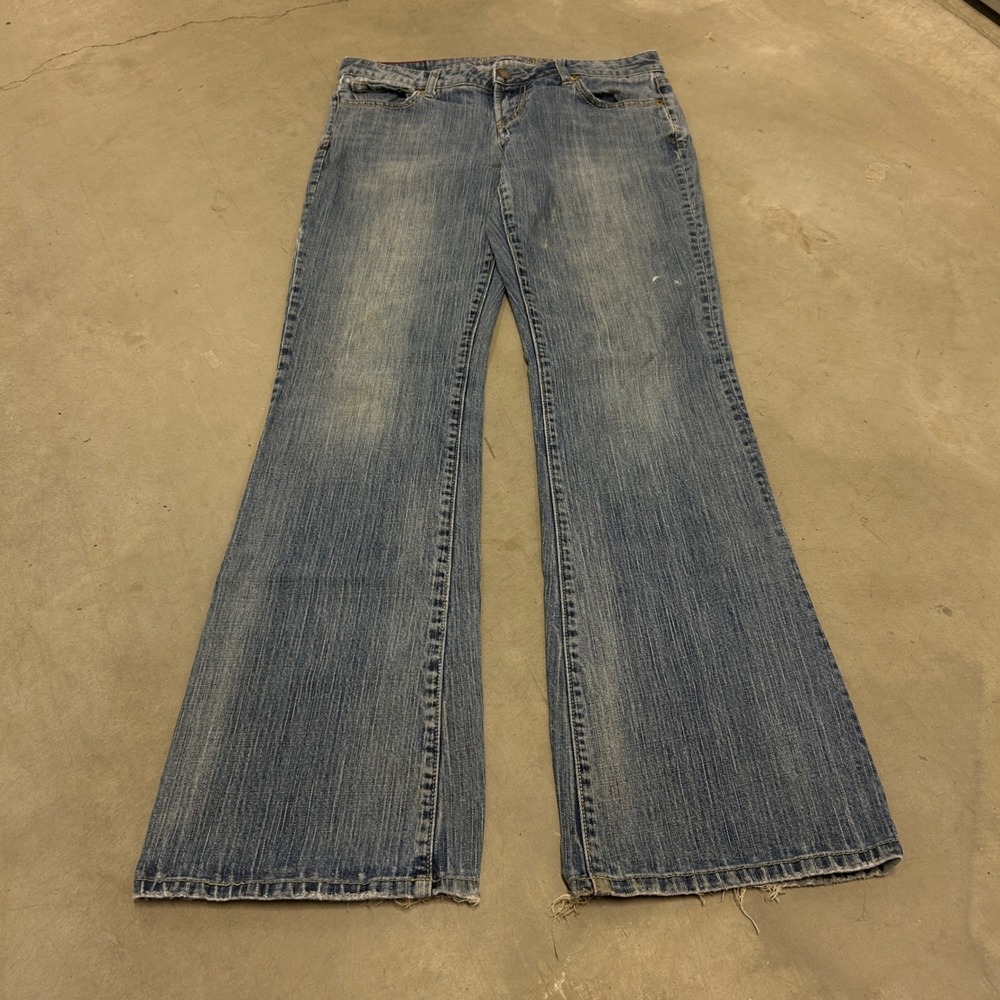 American Eagle Hipster Flare Jeans Medium Wash Distressed Size 6 Long 30x32